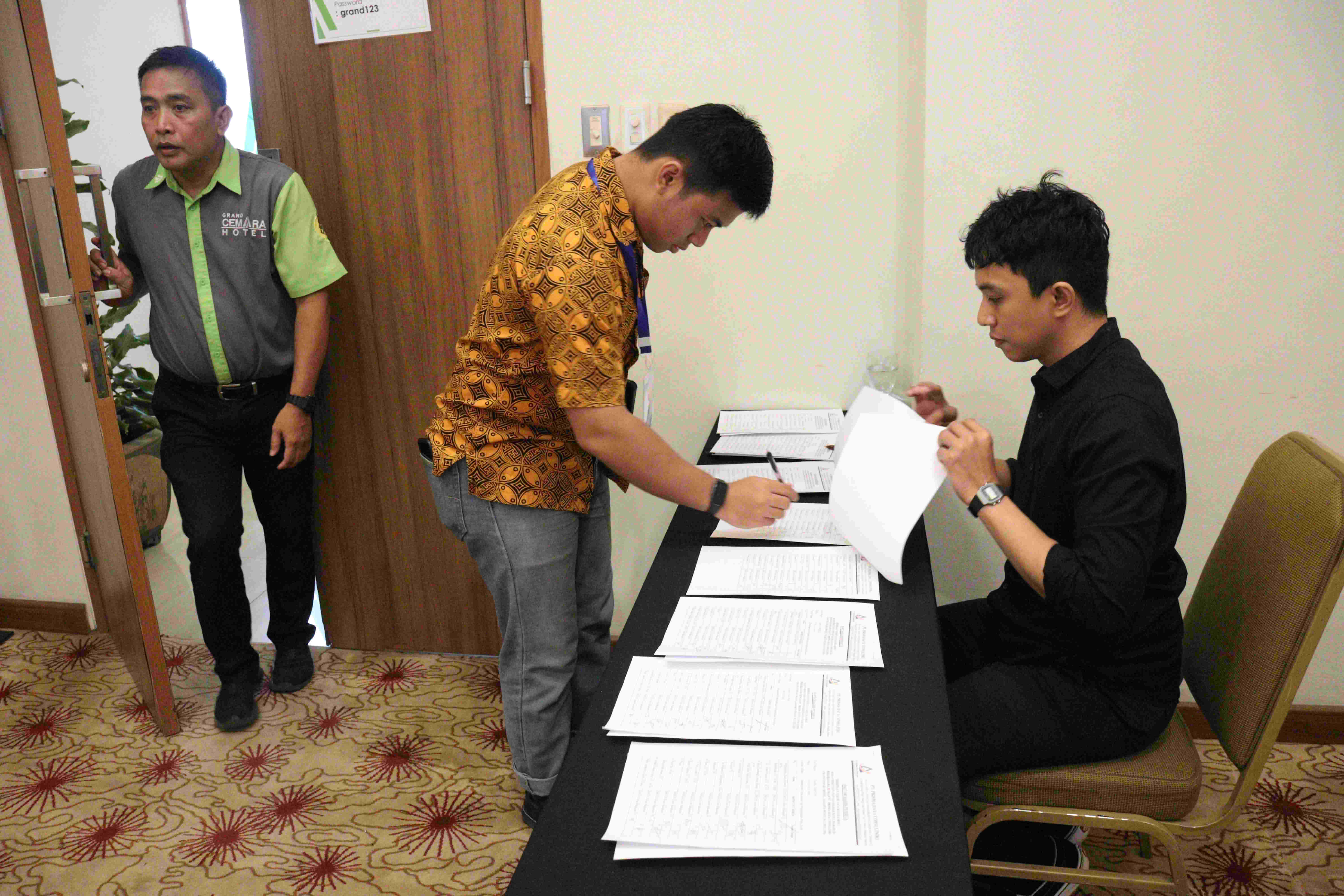 BIMBINGAN TEKNIS TATA KELOLA RISET PADA BADAN RISET DAN INOVASI DAERAH KOTA MAKASSAR