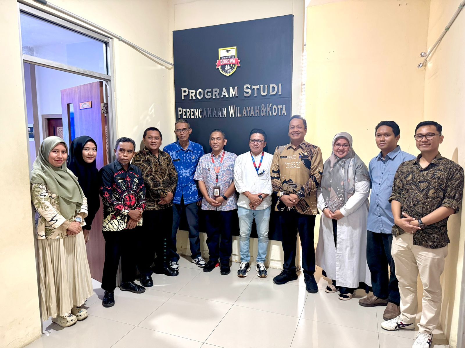 Kolaborasi BRIDA Kota Makassar dan Universitas Bosowa dalam Riset Kebun Raya Daerah