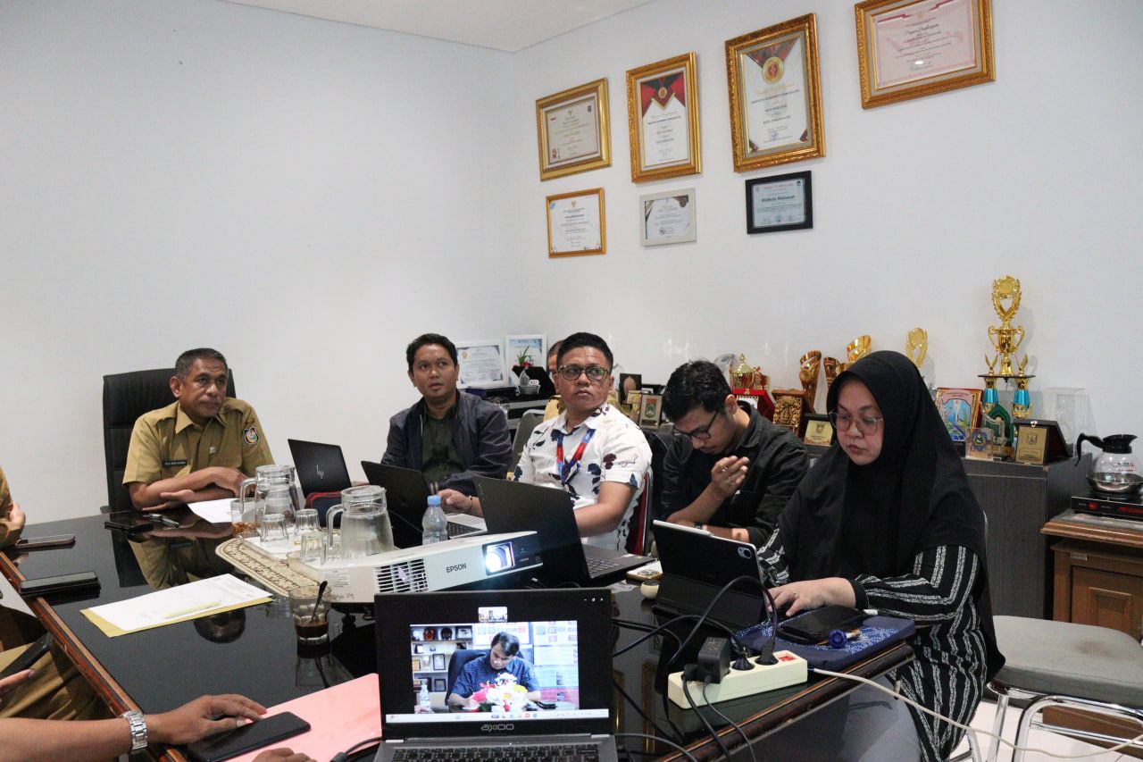 Pengumpulan Data dan Diskusi Kajian Analisis Kesesuaian dan Identifikasi Potensi Lokasi dalam Rangka Penyiapan Kebun Raya Daerah Kota Makassar.