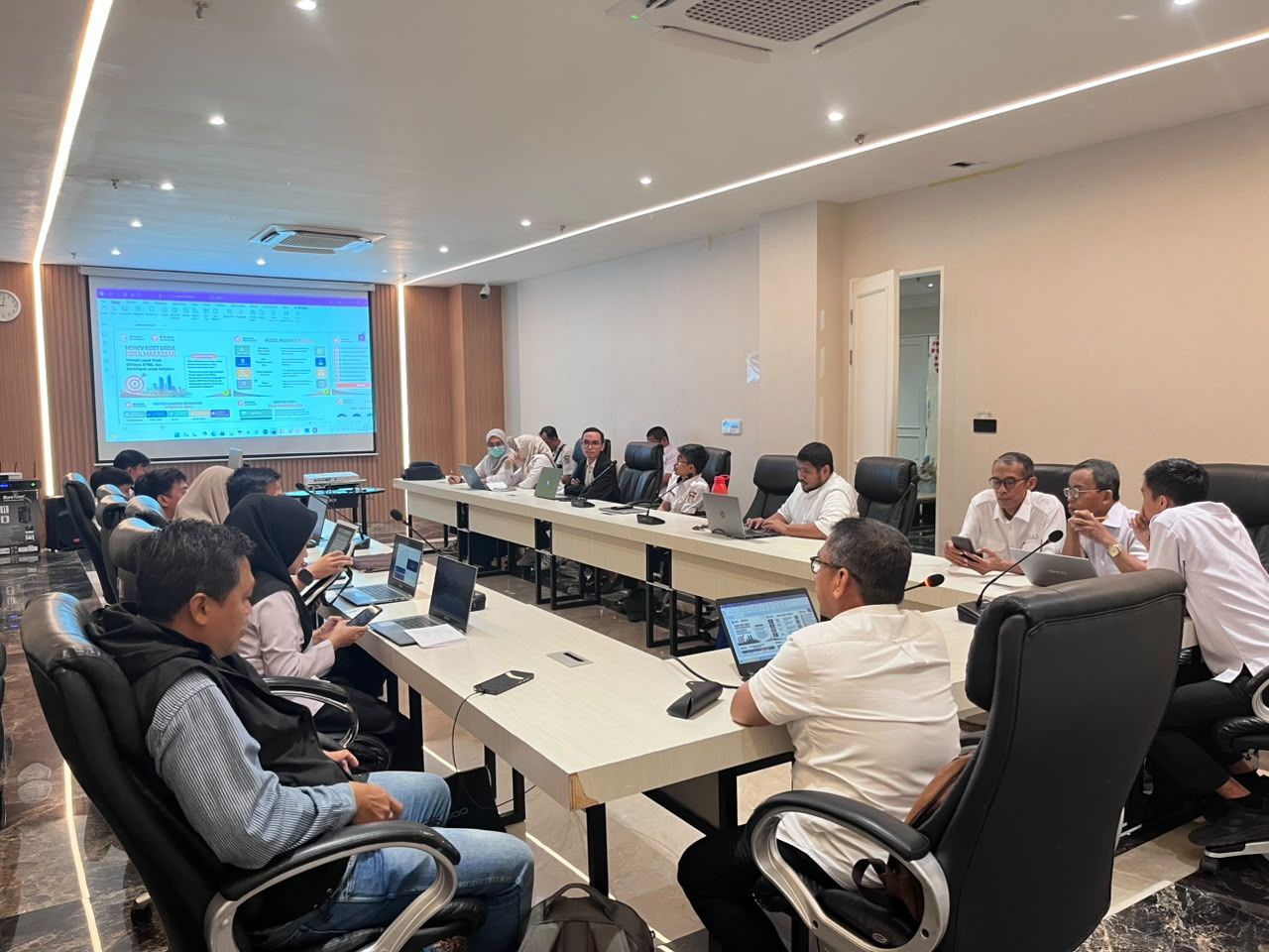 Rapat Monitoring dan Evaluasi Kegiatan Riset